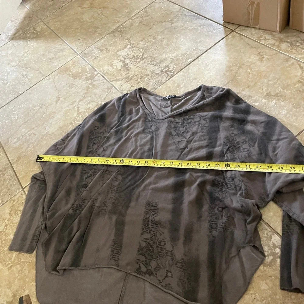 M‎ Made in Italy Gray Lace Print Oversized Batwing Sweater Small Mens Womens